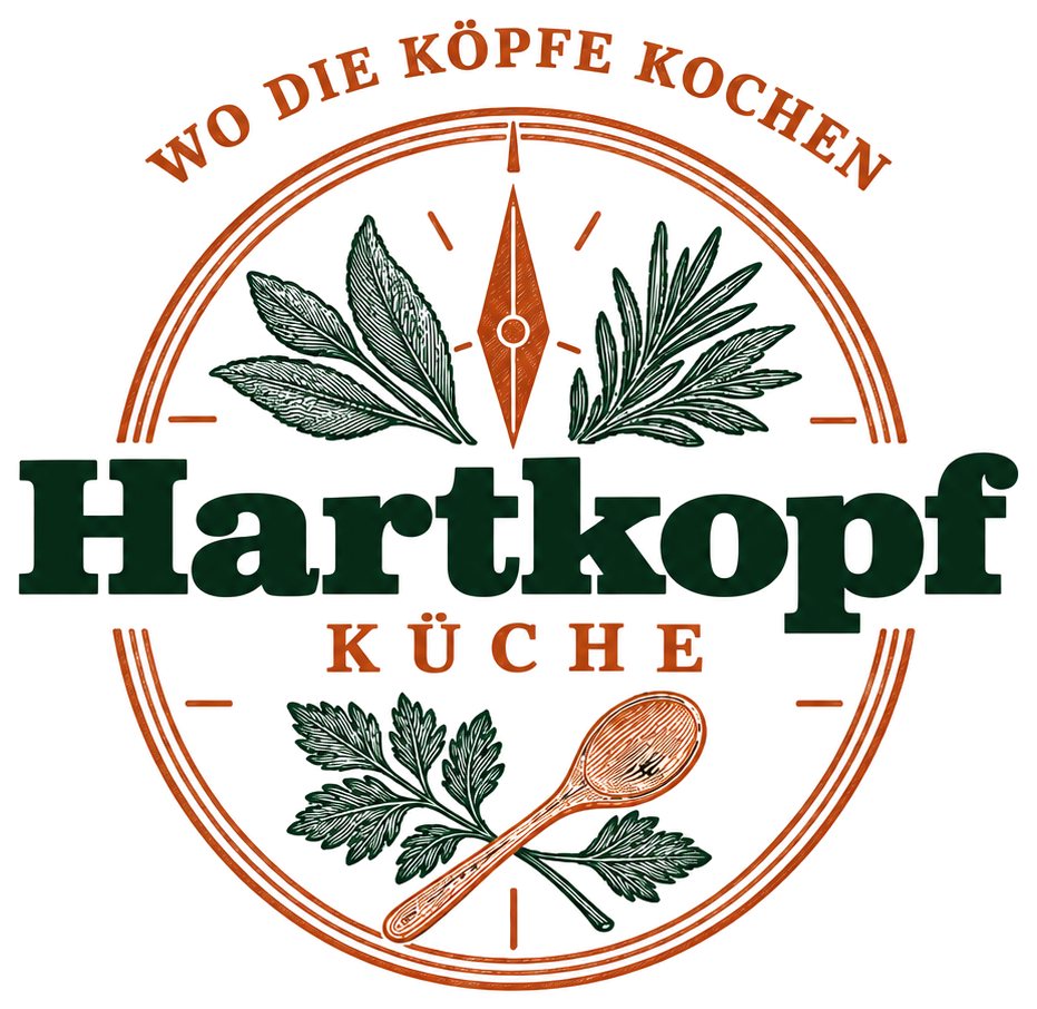 Hartkopf Küche – Wo die Köpfe kochen. Siegel mit Kräutern, Kompass und Holzlöffel.